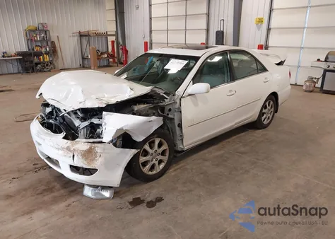 2006 Toyota Camry Xle z USA, uszkodzony, nr VIN 4T1BE30K26U665914